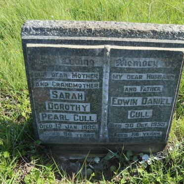 CULL Edwin Daniel -1953 &amp; Sarah Dorothy Pearl -1990