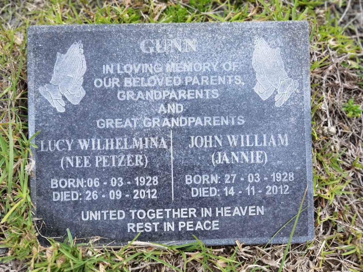 GUNN John William 1928-2012  &amp; Lucy Wilhelmina PETZER 1928-2012