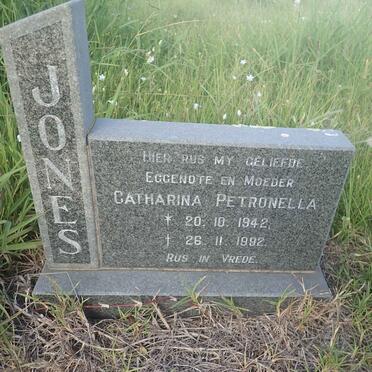 JONES Catharina Petronella 1942-1992