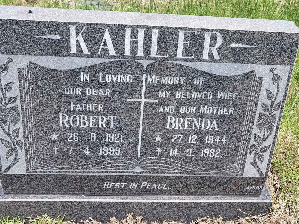KAHLER Robert 1921-1999 &amp; Brenda 1944-1982