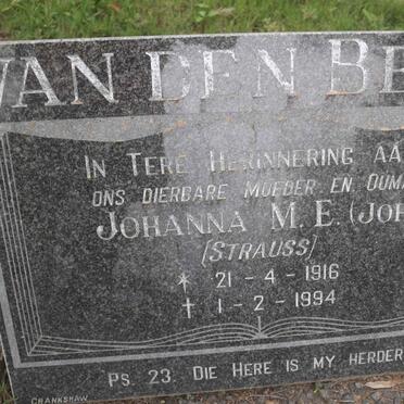 BERG Johanna M.E., van den nee STRAUSS 1916-1994
