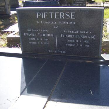 PIETERSE Johannes Theodorus 1904-1992 &amp; Elizabeth Catherine 1908-1980
