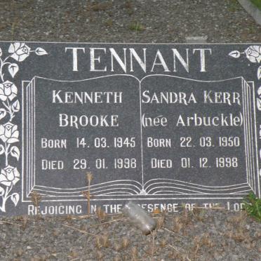 TENNANT Kenneth Brooke 1945-1998 &amp; Sandra Kerr ARBUCKLE 1950-1998