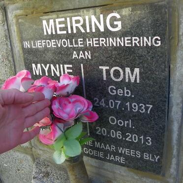 MEIRING Tom 1937-2013 &amp; Mynie 1935-2012