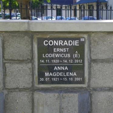 CONRADIE Ernst Lodewicus 1920-2012 &amp; Anna Magdelena 1921-2001