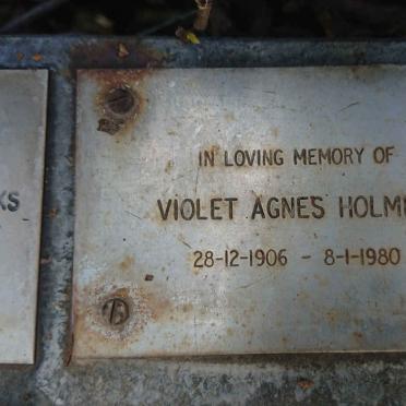 HOLMES Violet Agnes 1906-1980