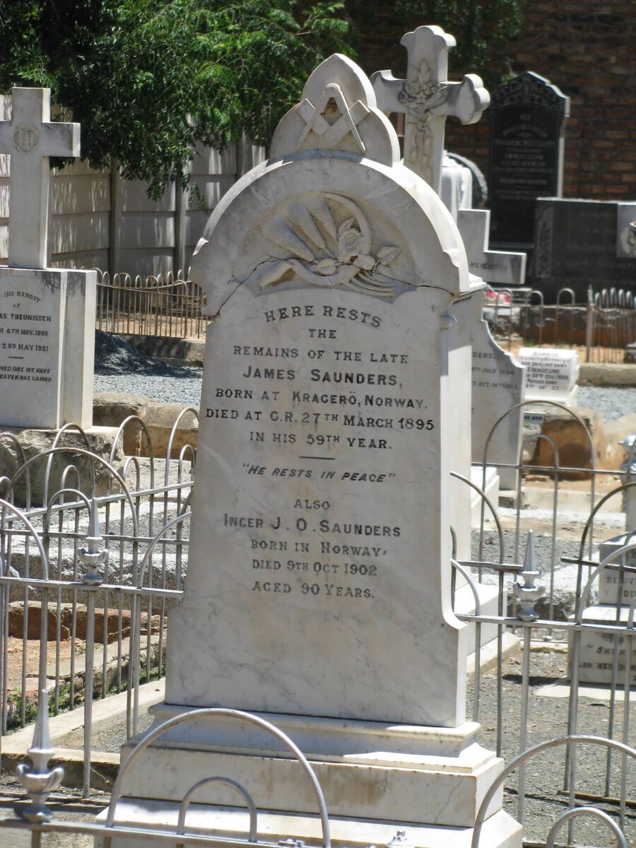 SAUNDERS James -1895 &amp; Inger J.O. -1902