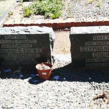 GOUWS Stephanus J.H. 1878-1969 &amp; Johanna C. ESTERHUIZEN 1880-1948