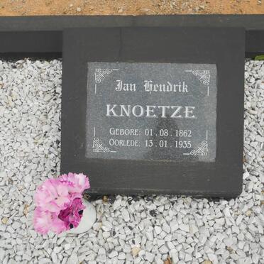 KNOETZE Jan Hendrik 1862-1935 &amp; Margaretha Catharina BASSON 1860-1941 :: WESTPFAHL Anna Francina 1899-1934