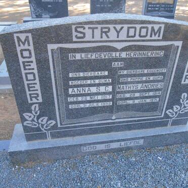 STRYDOM Mathys Andries 1914-1971 &amp; Anna S.C. 1917-1999