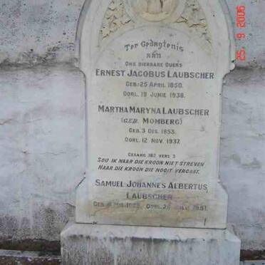 LAUBSCHER :: MOMBERG