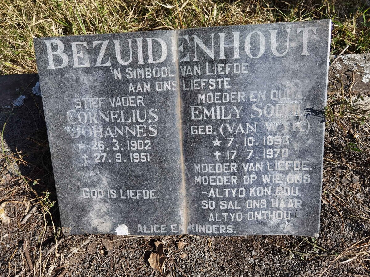 BEZUIDENHOUT Cornelius Johannes 1902-1951 &amp; Emily Sophia VAN WYK 1893-1970