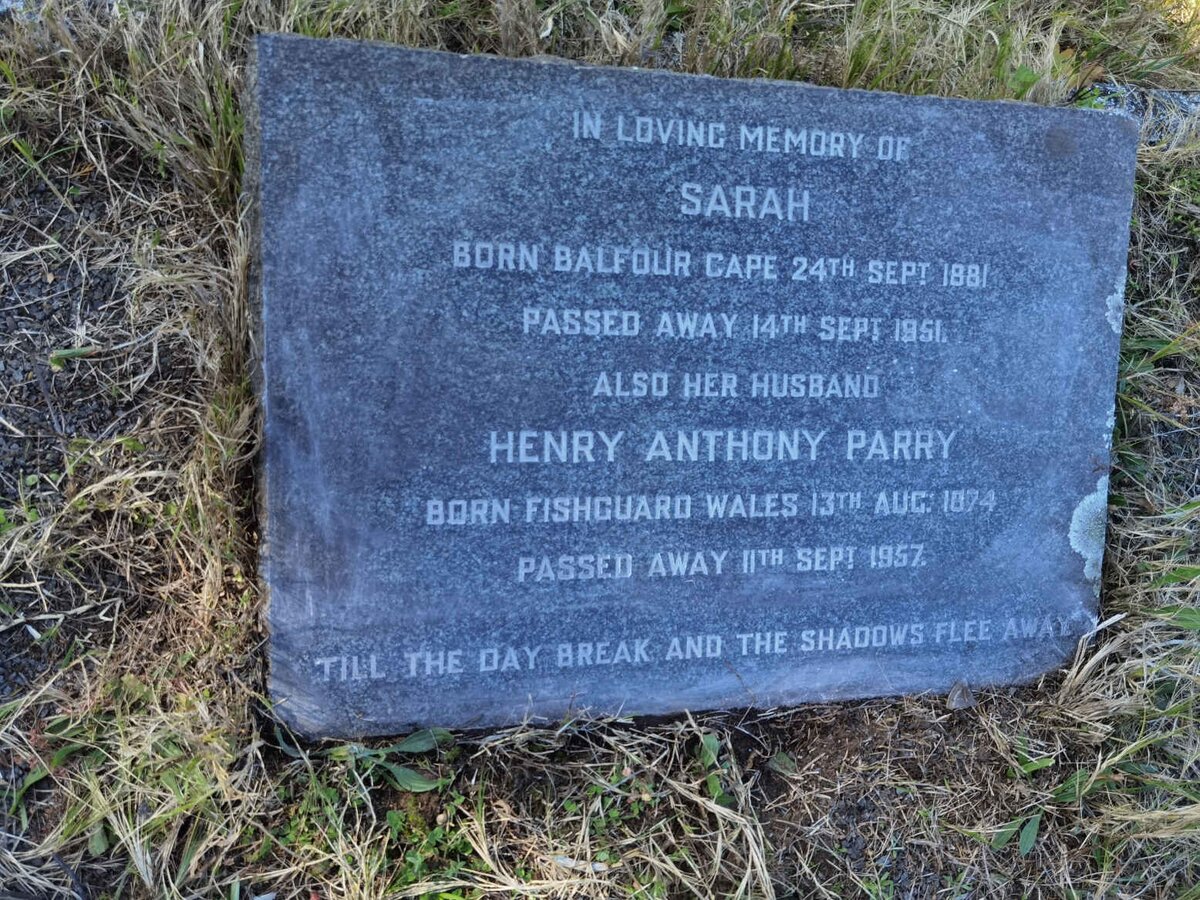 PARRY Henry Anthony 1874-1957 &amp; Sarah 1881-1951