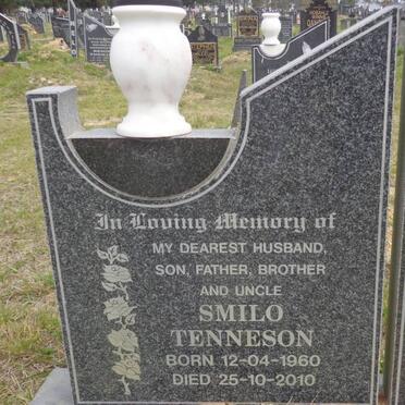 FANDESO Smilo Tenneson 1960-2010