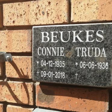 BEUKES Connie 1935-2018 &amp; Truda 1936-