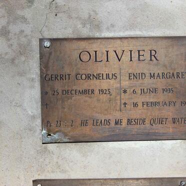 OLIVIER Gerrit Cornelius 1925- &amp; Enid Margaret 1935-1998