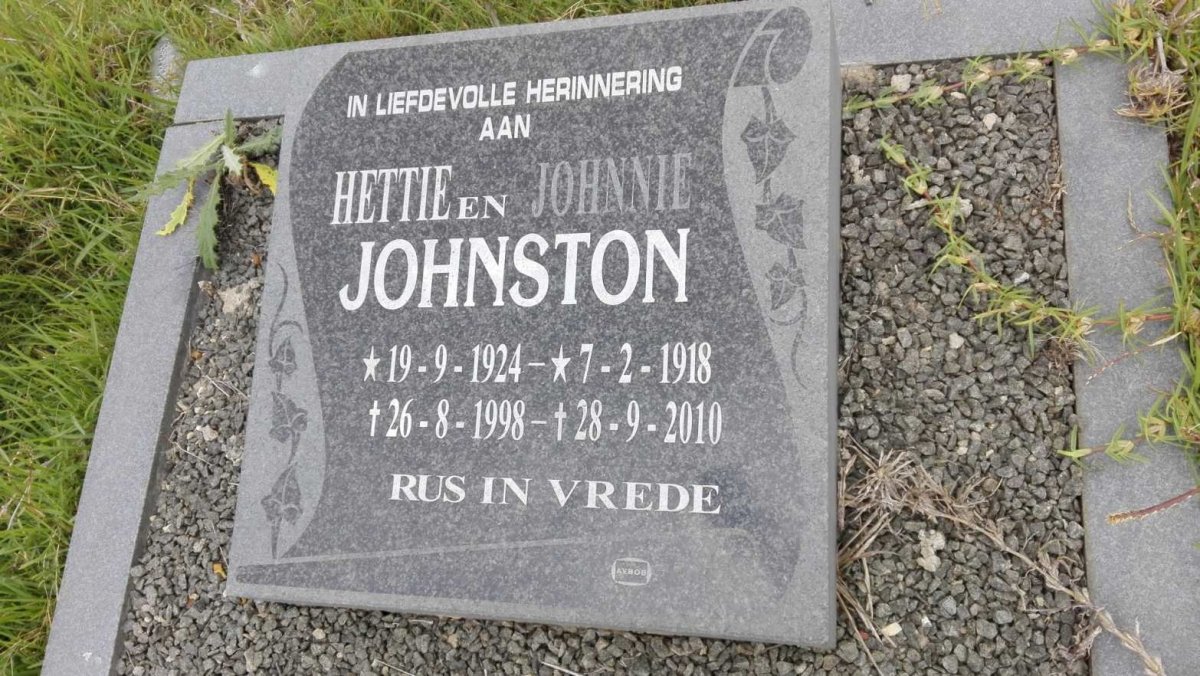 JOHNSTON Johnnie 1918-2010 &amp; Hettie 1924-1998