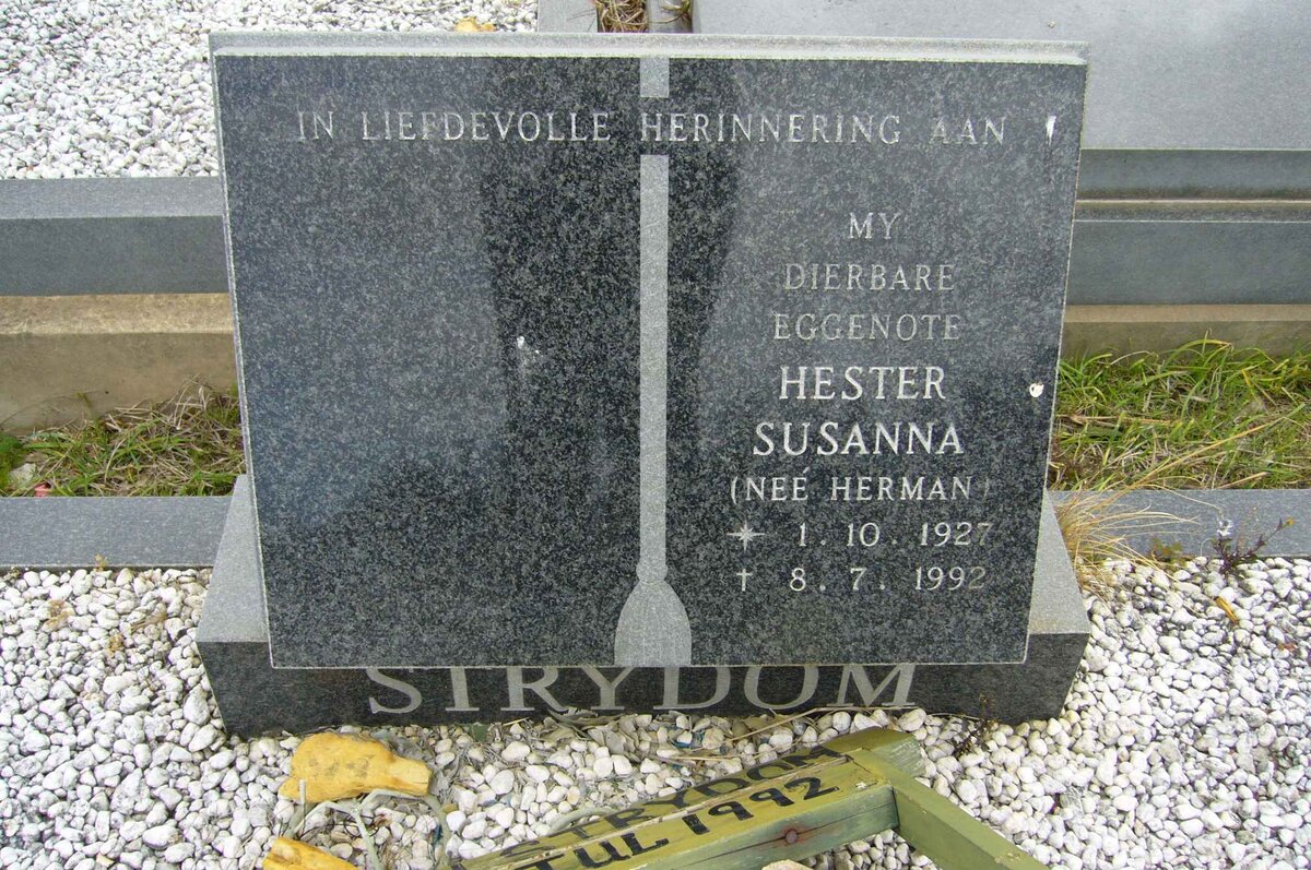 STRYDOM Hester Susanna nee HERMAN 1927-1992