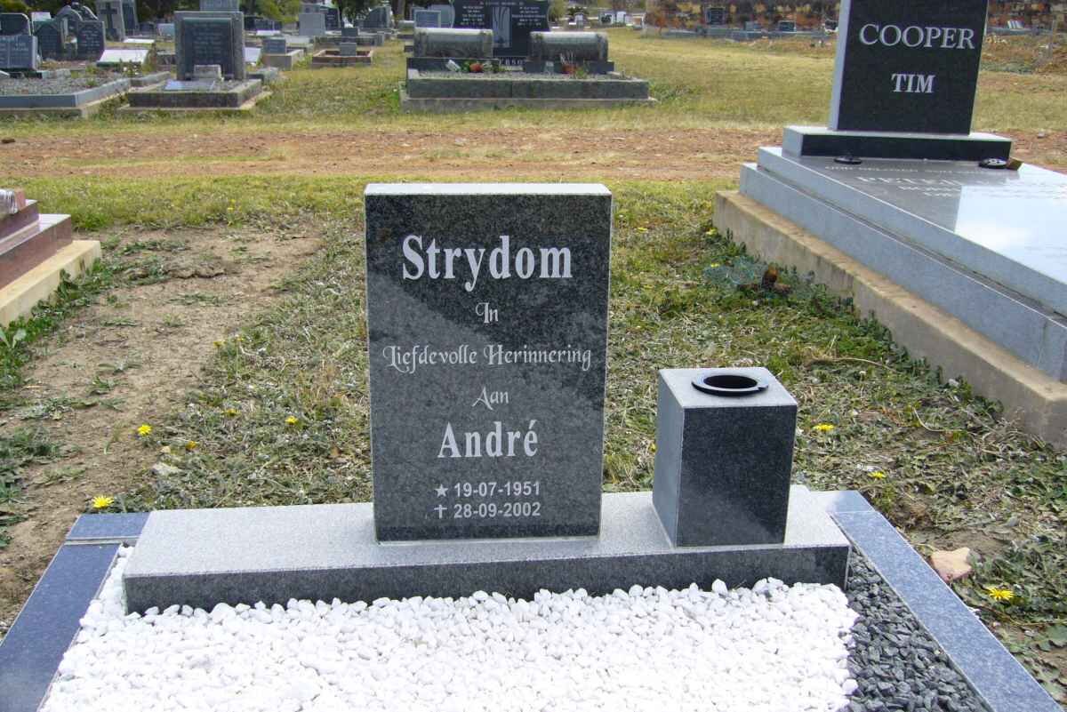 STRYDOM André 1951-2002