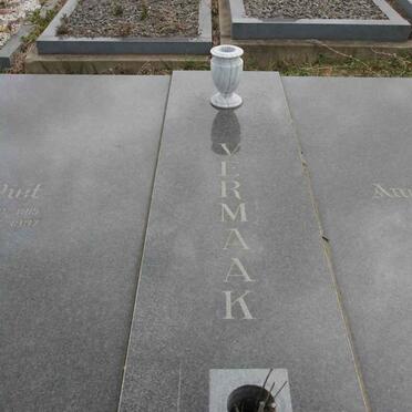 VERMAAK Piet 1915-1997 &amp; Annamari 1913-1986