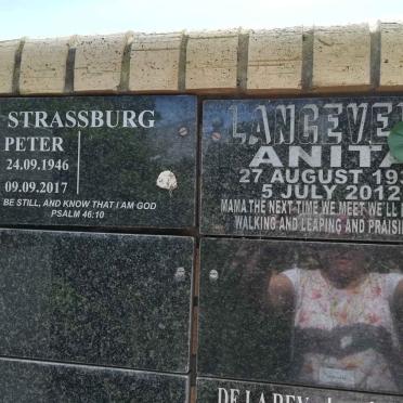 STRASSBURG Peter 1946-2017 :: LANGEVELD Anita 1934-2012