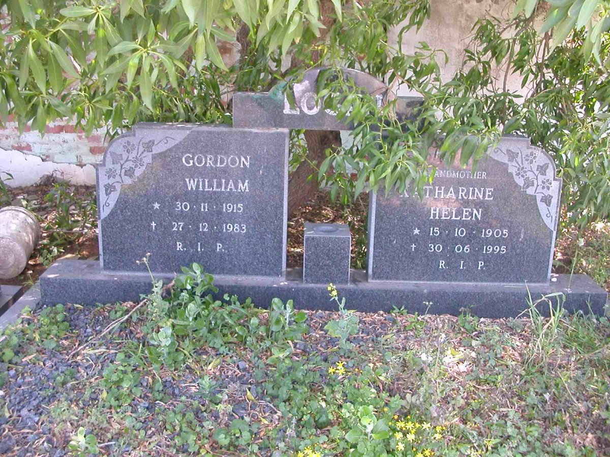 LOGAN Gordon William 1915-1983 &amp; Katharine Helen 1905-1995