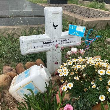 POTGIETER Monica 1944-2021