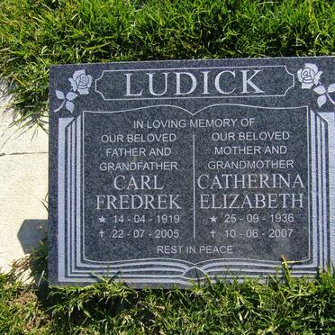 LUDDICK Carl Frederek 1919-2005 &amp; Catharina Elizabeth 1936-2007