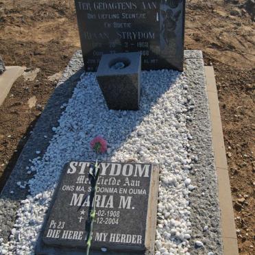 STRYDOM Maria M. 1908-2004 :: STRYDOM Riaan 1968-1968