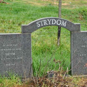 STRYDOM Okker -1970 &amp; Lottie -197?