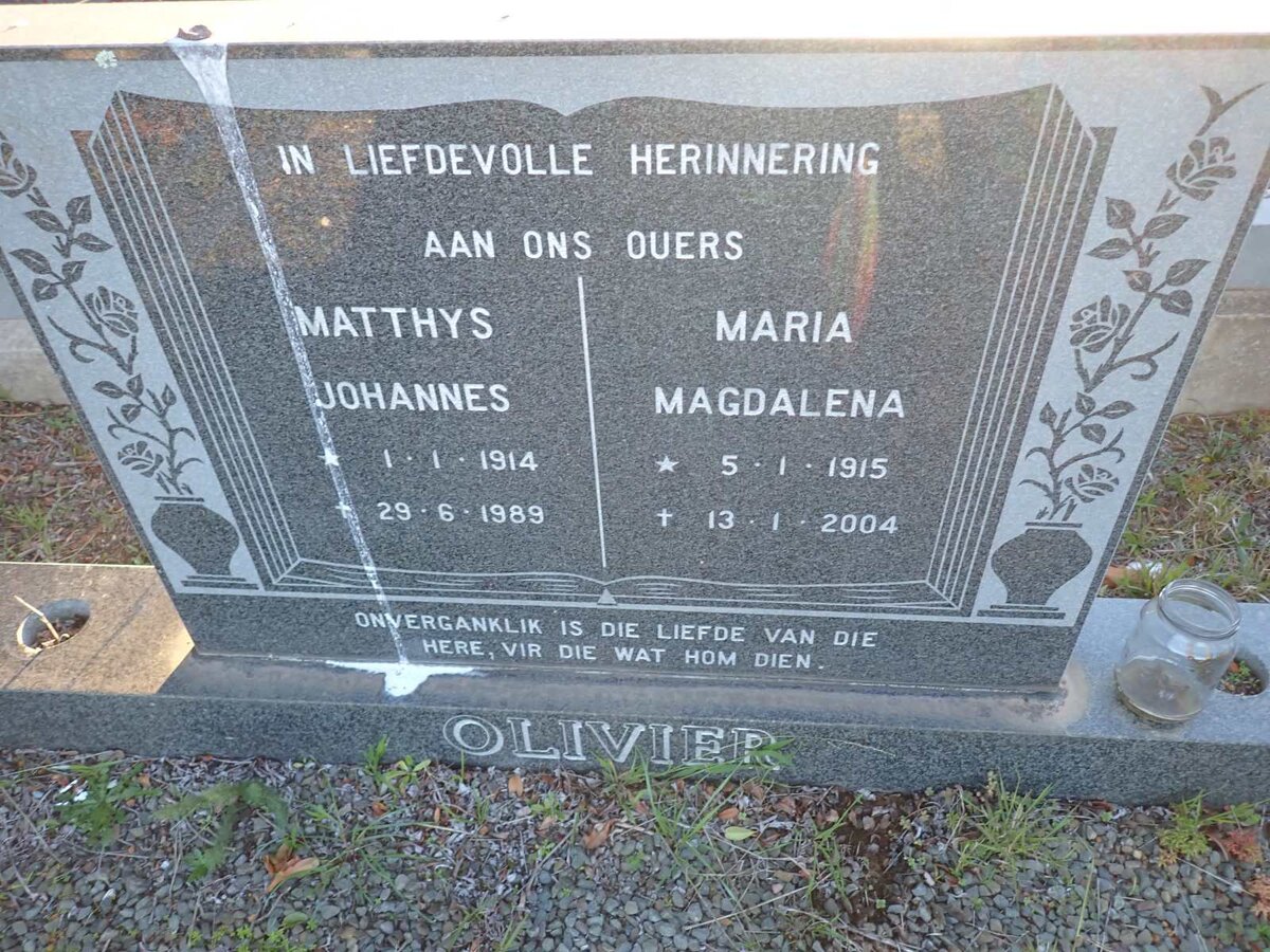 OLIVIER Matthys Johannes 1914-1989 & Maria Magdalena 1915-2004