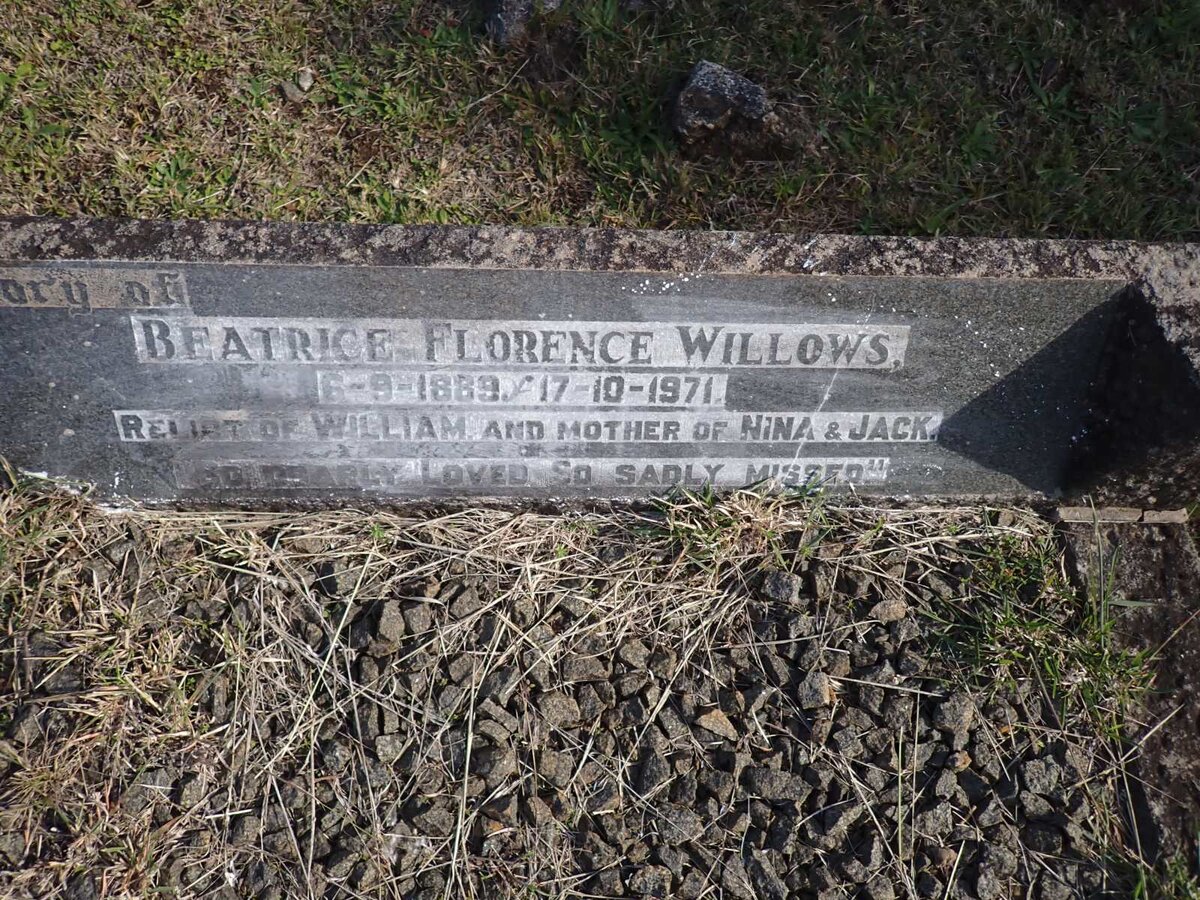 WILLOWS William Thomas 1889-1956 &amp; Beatrice Florence 1889-1971 _2