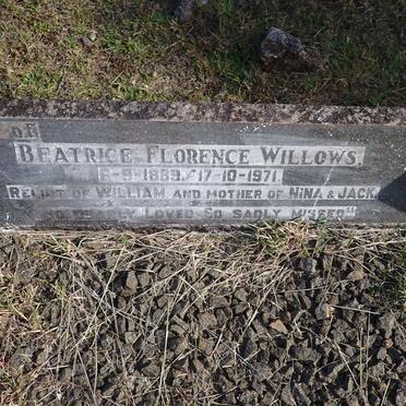 WILLOWS William Thomas 1889-1956 &amp; Beatrice Florence 1889-1971 _2