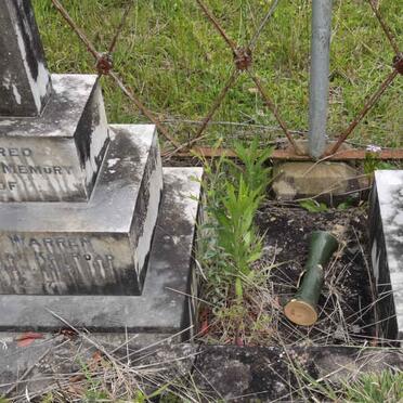 WARREN Robert -1916 &amp; Emma Jane -1933