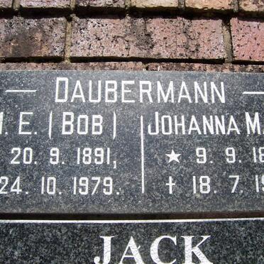 DAUBERMANN M.E. 1891-1979 &amp; Johanna Maria 1897-1989