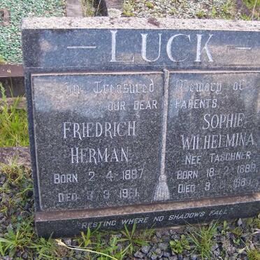 LUCK Friedrich Herman 1887-1961 &amp; Sophie Wilhelmina TASCHNER 1889-1960