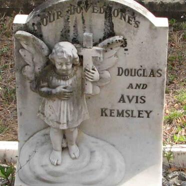 KEMSLEY Douglas :: KEMSLEY Avis