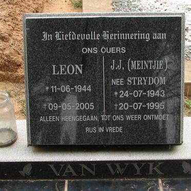 WYK Leon, van 1944-2005 &amp; J.J. STRYDOM 1943-1995