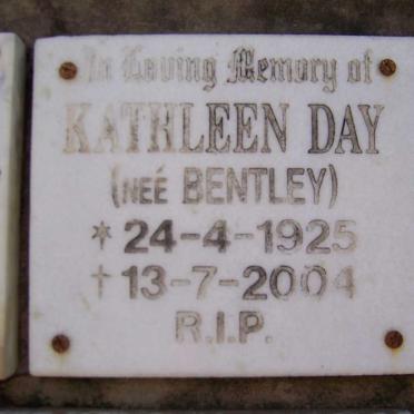 DAY Kathleen nee BENTLEY 1925-2004