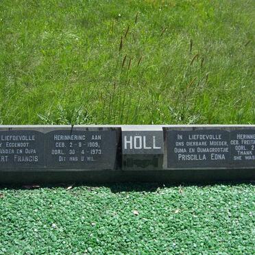 HÖLL Robert Francis 1909-1973 &amp; Priscilla Edna 1919-2005