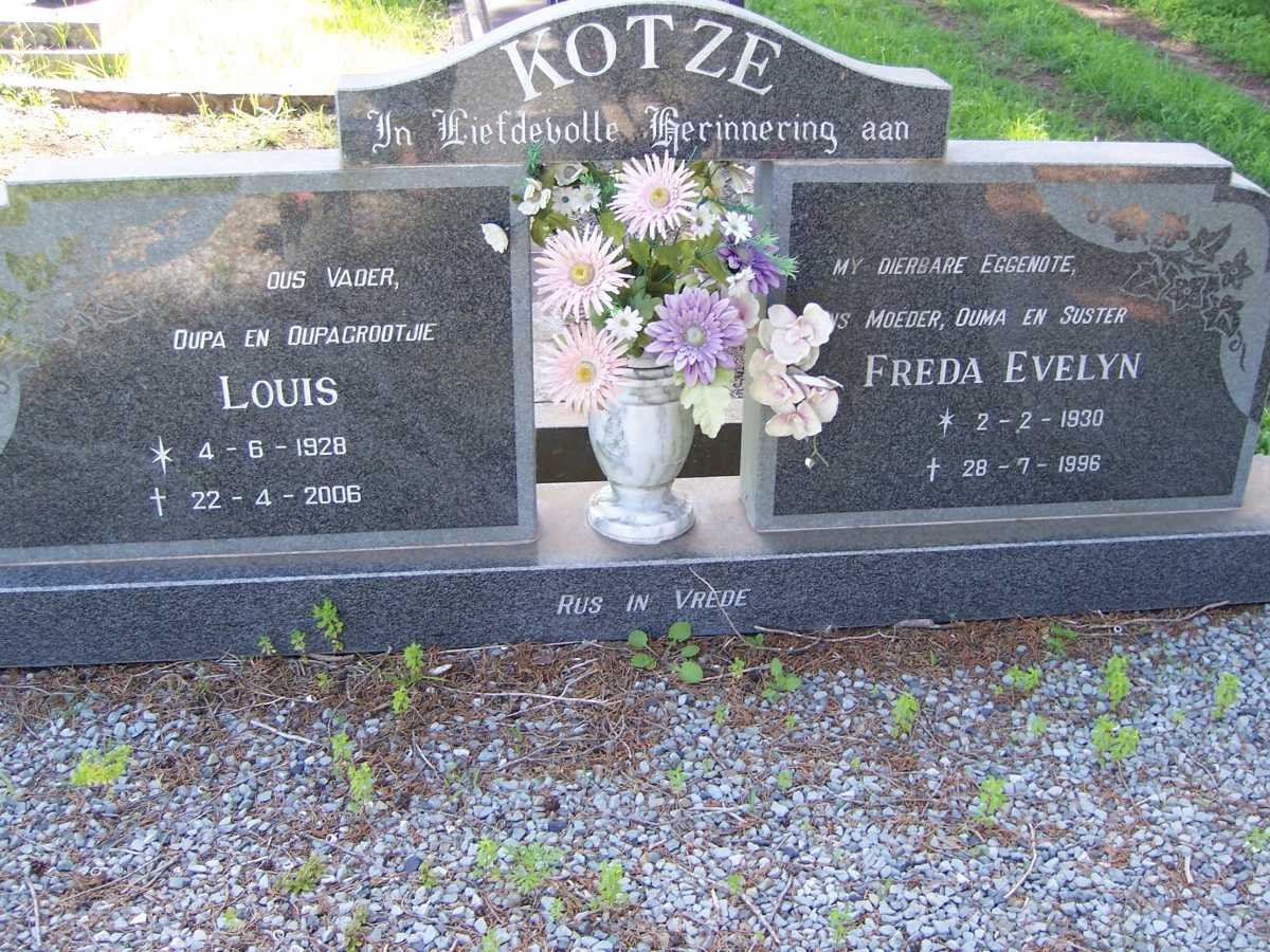 LOTZE Louis 1928-2006 &amp; Freda Evelyn 1930-1996