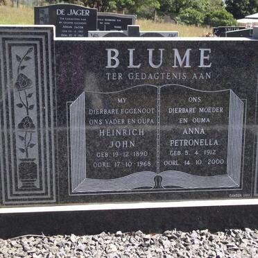 BLUME Heinrich John 1890-1968 &amp; Anna Petronella 1912-2000