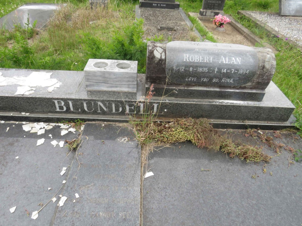 BLUNDELL Robert Alan 1935-1994