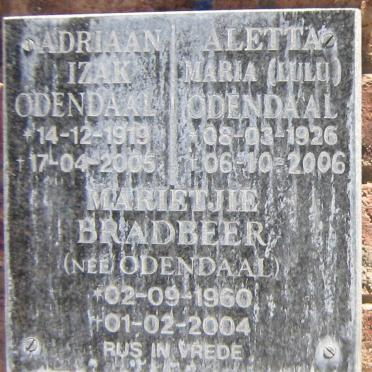 ODENDAAL Adriaan Izak 1919-2005 &amp; Aletta Maria 1926-2005 :: BRADBEER Marietjie nee ODENDAAL 1960-2004