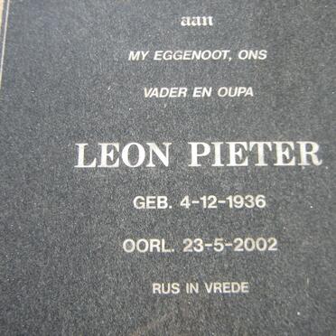 PRETORIUS Leon Pieter 1936-2002 &amp; Sarah 1932-