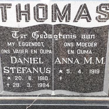 THOMAS Daniel Stefanus 1910-1984 &amp; Anna M.M. 1919-