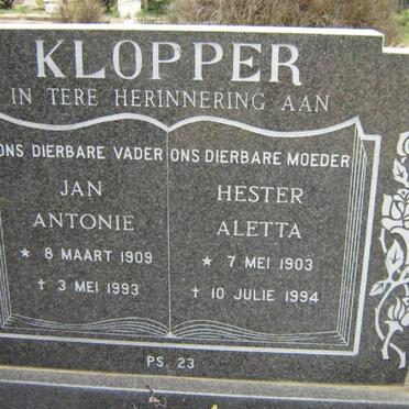 KLOPPER Jan Antonie 1909-1993 &amp; Hester Aletta 1903-1994