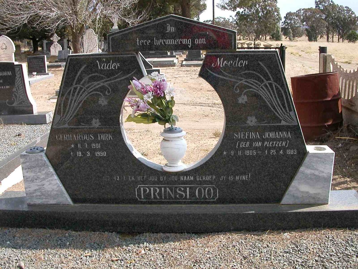 PRINSLOO Gerhardus Dirk 1901-1990 &amp; Stefina Johanna VAN PLETZEN 1905-1983