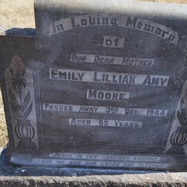 MOORE Emily Lillian Amy -1944