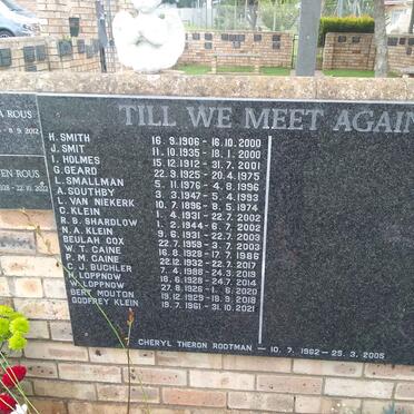 6. St David's Congregational Church Memorial Garden